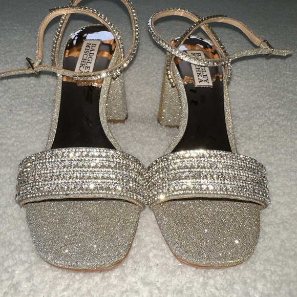 Silver and Gold Badgley Mischka heels - new with box - Picture 2 of 3